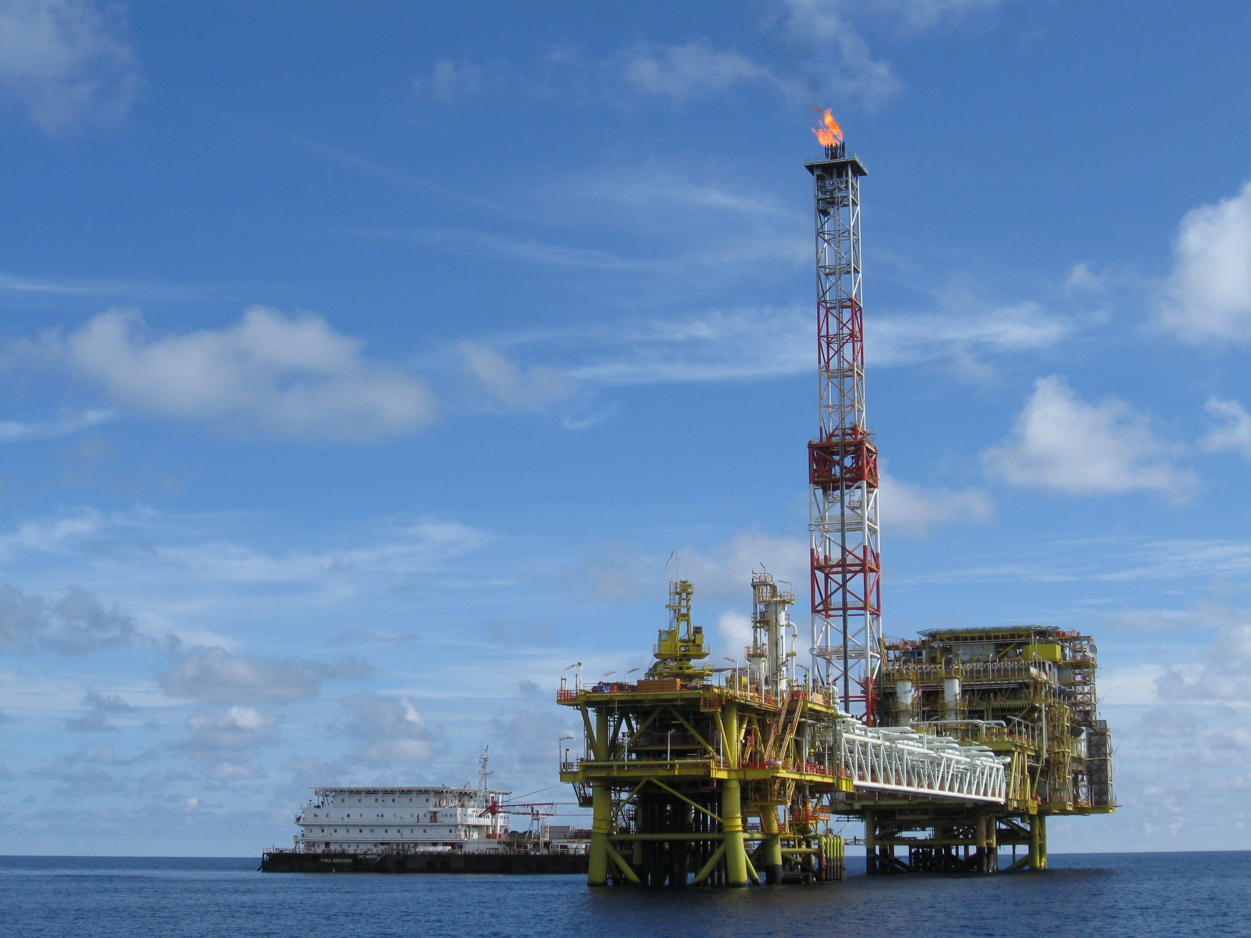 Oil % gas paltform Work Offshore Platform